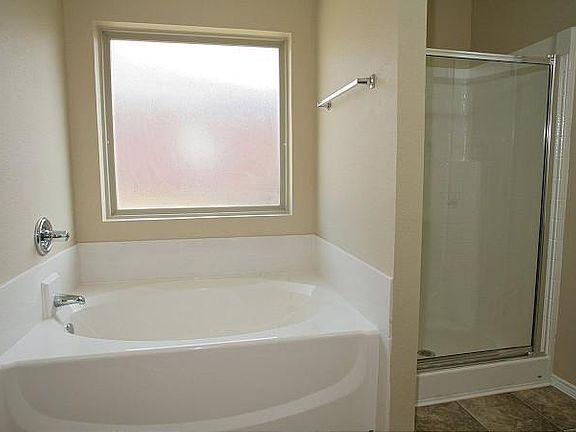 2nd image of 2601 Castle Pines Dr