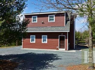 39 Wildflower Rd, Kinderhook, NY 12184