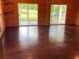 8022 River Rd, Muscle Shoals, AL 35661