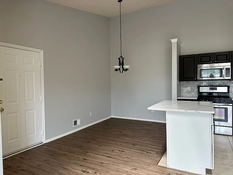 965 Juniper Way — Photo 3