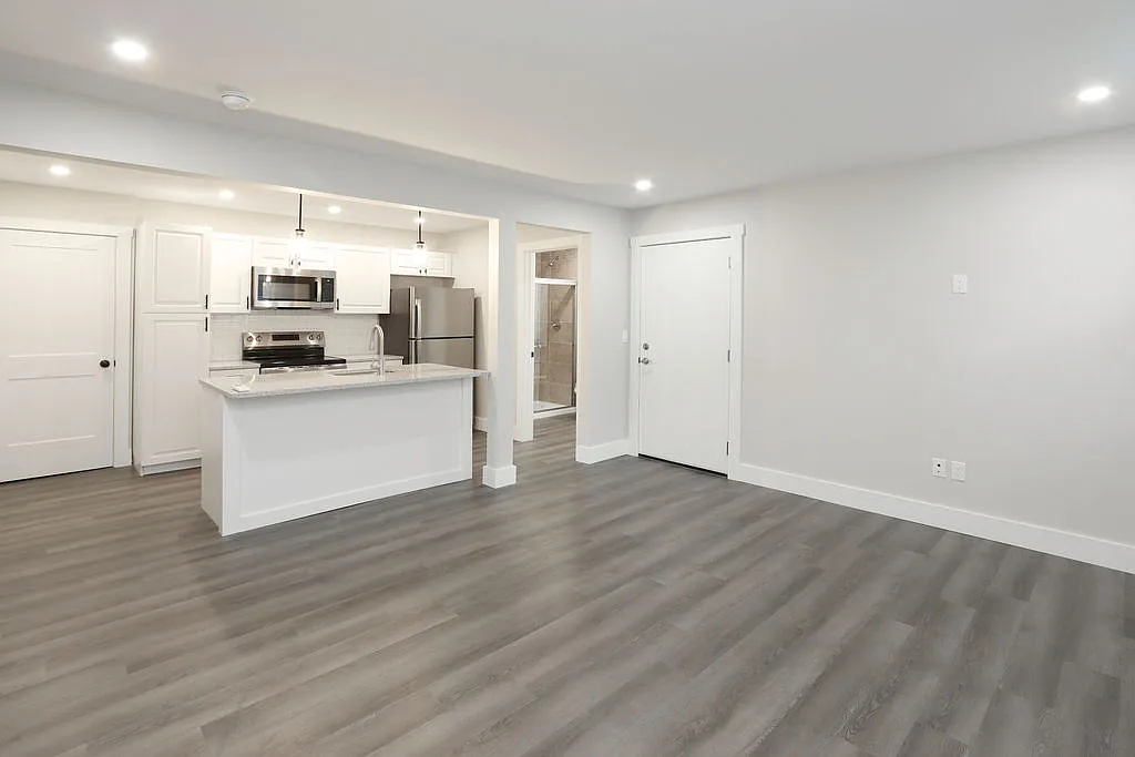 2 bed, 750 sqft, $1,600 — Photo 4