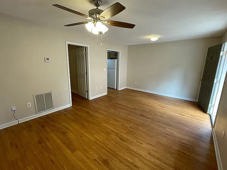 200 Hartness St #B3 — Photo 1