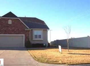 2379 N Lighthouse Cv, Wichita, KS 67205
