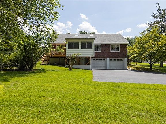 5th image of 18 Hillside Ct