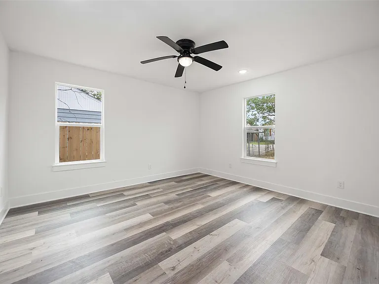 3405 Mount Pleasant St — Photo 15