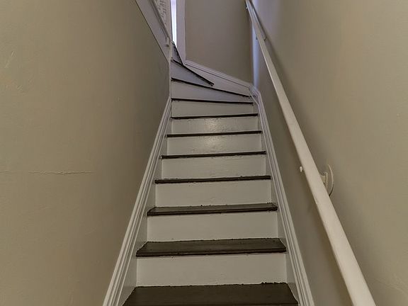 3rd image of 126 Porter St #Ccc81649b