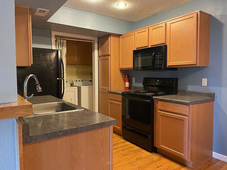555 E Patriot Blvd #221 — Photo 8
