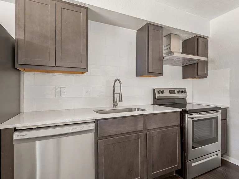 Terraces at Nichols Hills Renovated Two-Bedrooms — Photo 13