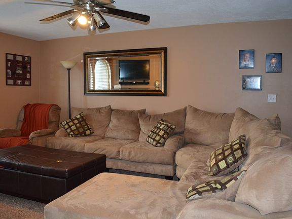 3rd image of 6213 S Clara Dr