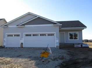 1950 SE Waddell Way, Waukee, IA 50263