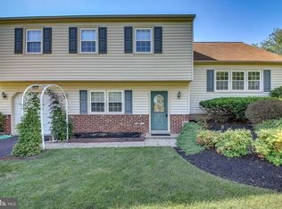 1296 Morgan Horse Dr, Warrington, PA 18976