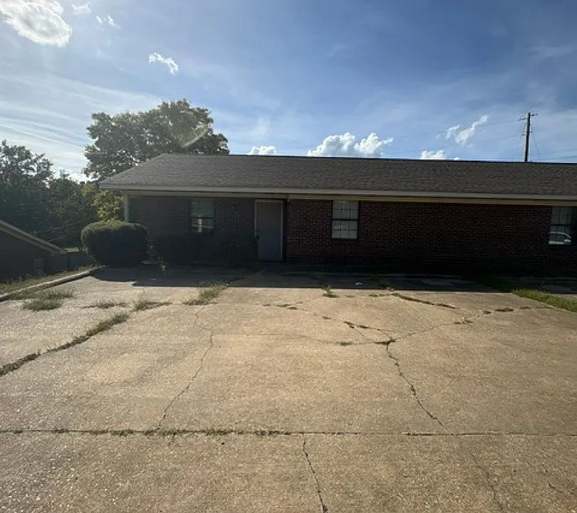 133 Chesterville Rd