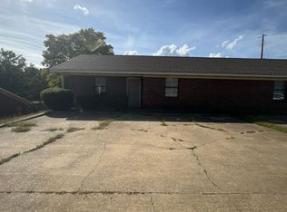 133 Chesterville Gdns #B, Belden, MS 38826