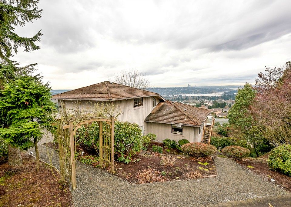 1st image of 4517 Somerset Pl SE