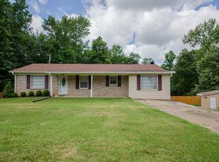 592 Harts Bridge Rd, Jackson, TN 38301
