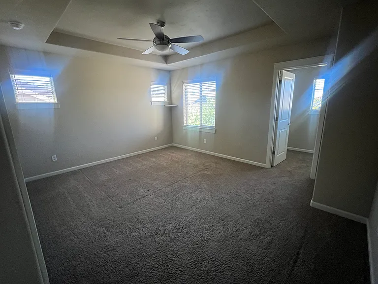 2910 SW Yew Park Ln — Photo 10