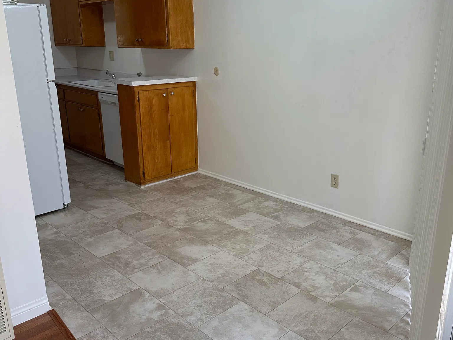 1 bed, 800 sqft, $2,000 — Photo 4