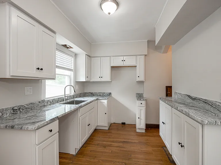 912 Cambridge Rd #B — Photo 11