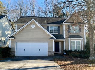 922 Lakeside Ct, Loganville, GA 30052