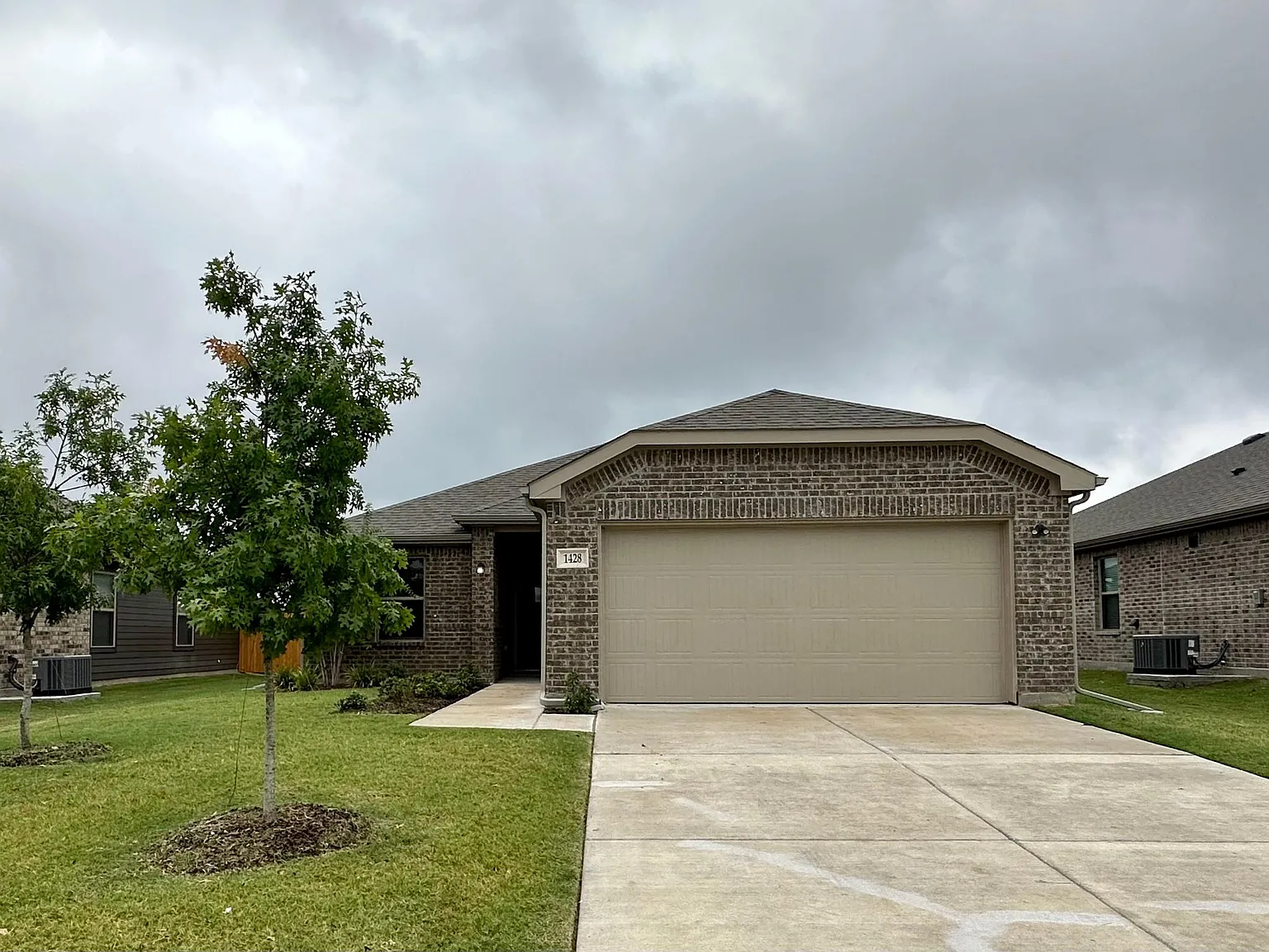 3 bed, 1269 sqft, $1,725 — Photo 2