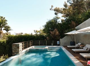 717 Greentree Rd, Pacific Palisades, CA 90272