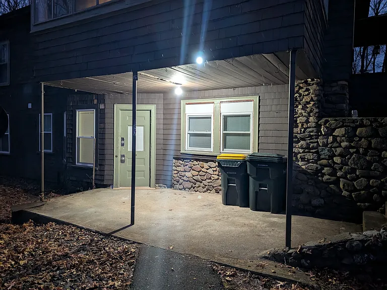 157 School St — Photo 11