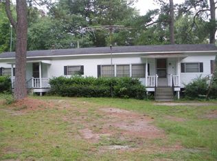 24620 White St, Wagram, NC 28396