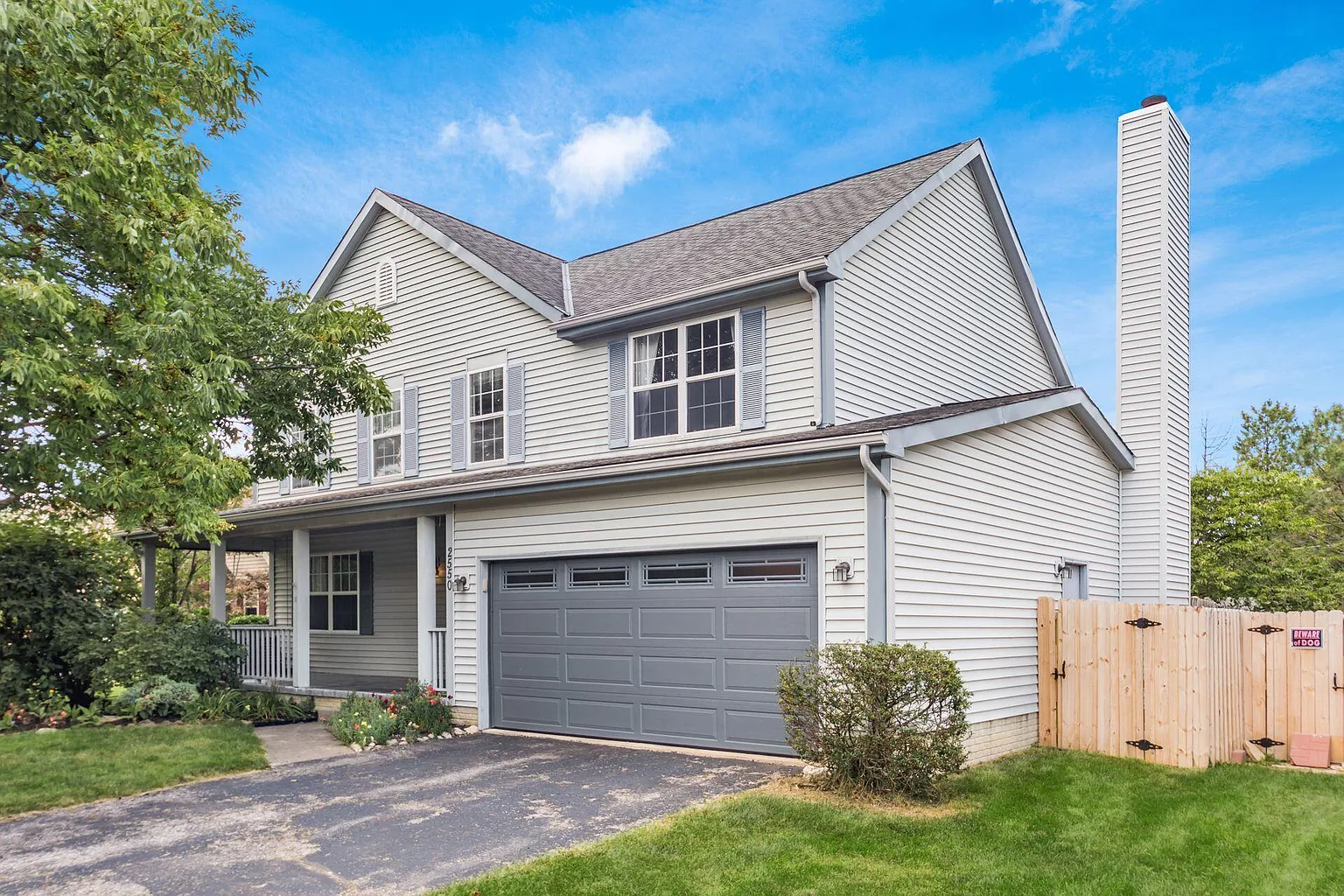 2550 Cowall Dr photo 1