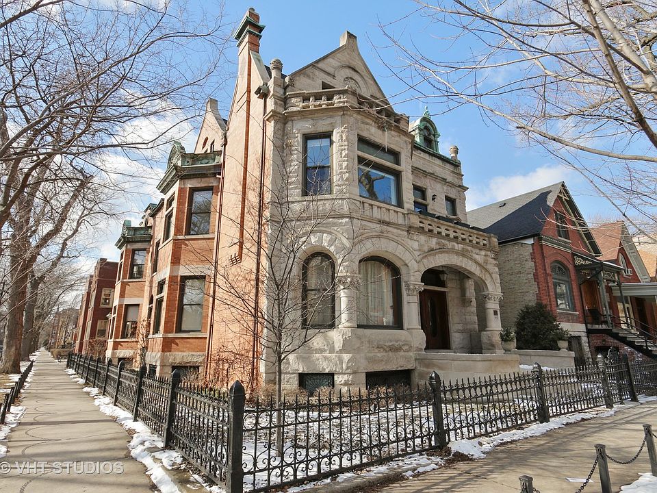 1st image of 1036 N Hoyne Ave #Basement