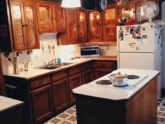 5th image of 1001 E Gonzalez St