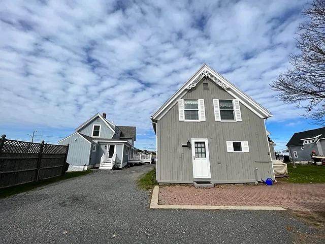 3 bed, 720 sqft, $1,700 — Photo 4