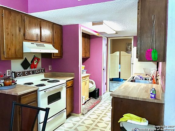 5th image of 5811 Abbeytown St