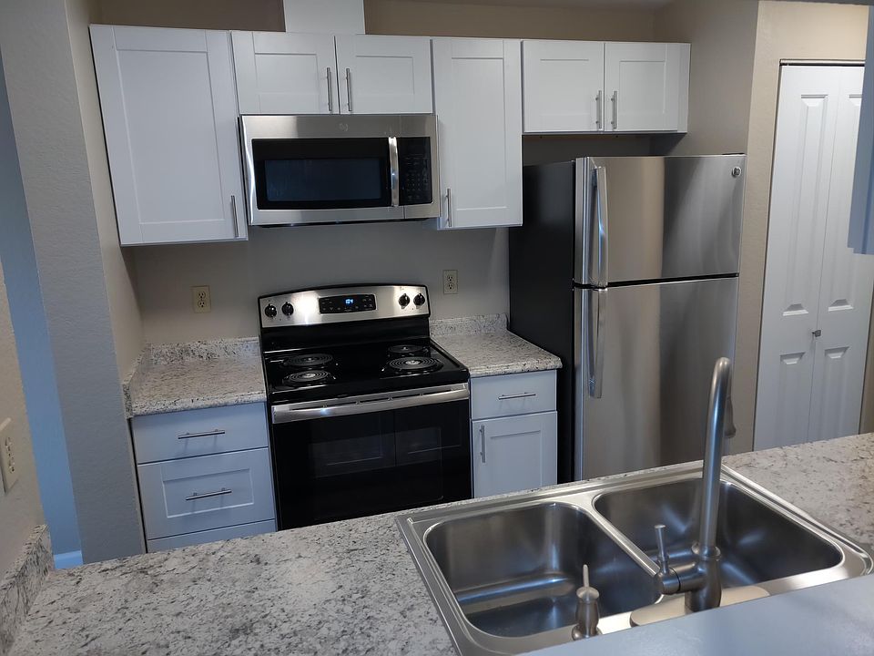1st image of 10850 NE 68th St APT 205