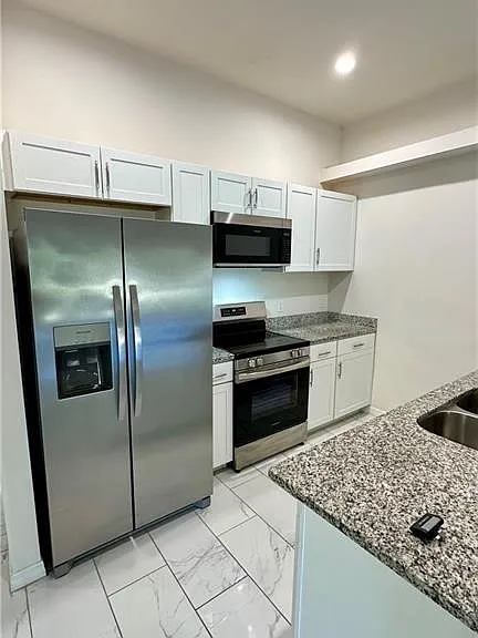 3301 SW 15th Pl — Photo 25