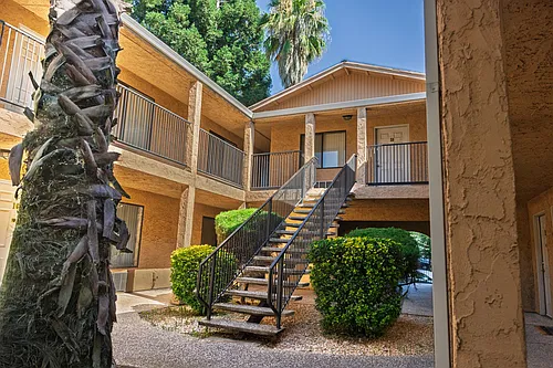 Joshua Tree Apartments Photo 1
