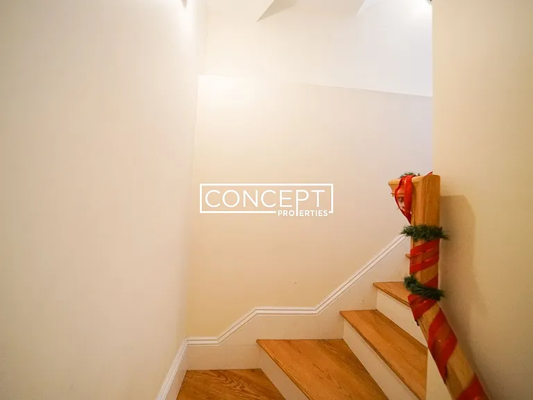 80 Linden St #1 — Photo 12