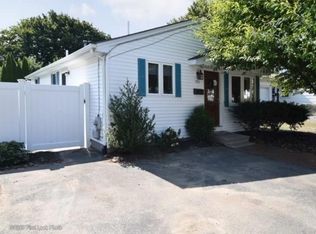 151 Dexter St, Cumberland, RI 02864