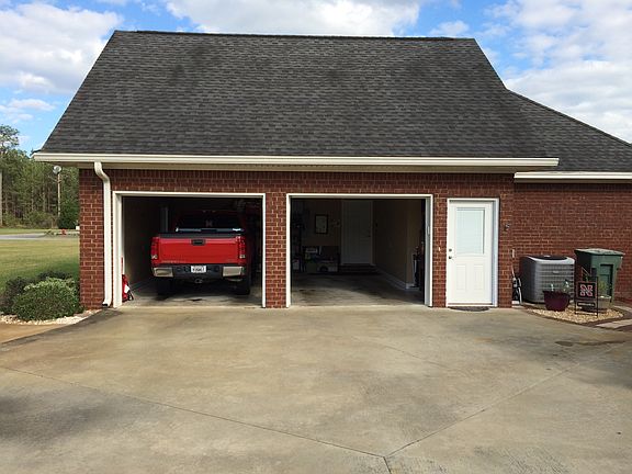 3rd image of 120 Clearwater Dr