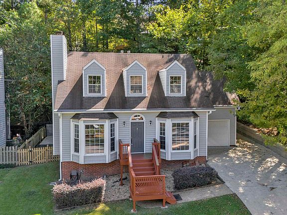2nd image of 3308 Brookview Trce