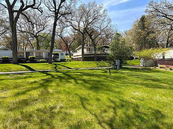 3rd image of W1325 Spring Grove Road #22