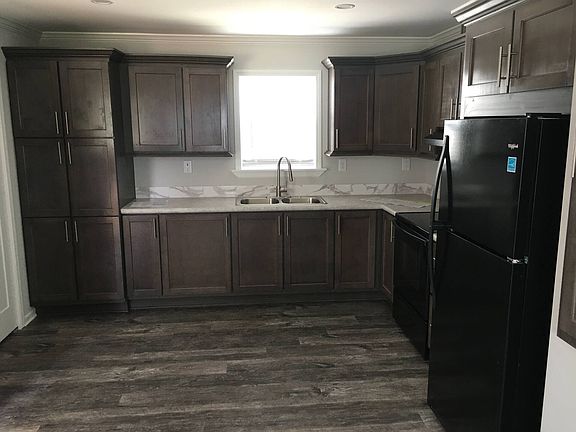 4th image of 1502 Flora Lee Dr
