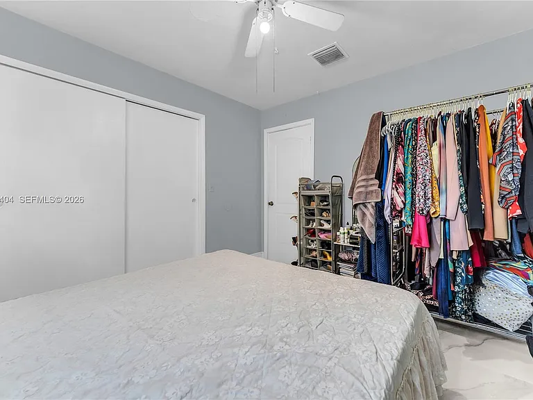 1019 S 29th Ave — Photo 22