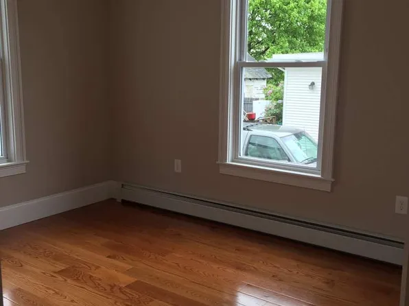 71 Brown St Floor 2, Waltham, MA 02453