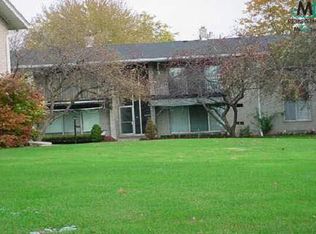 8433 Kennedy Cir, Warren, MI 48093