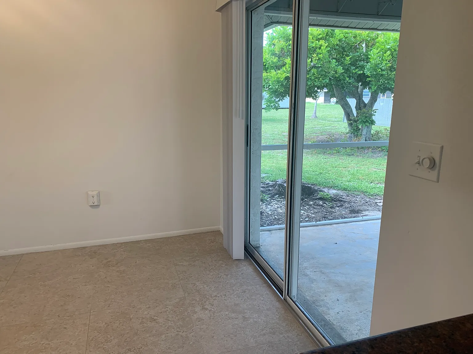 2 bed, 1059 sqft, $1,600 — Photo 3