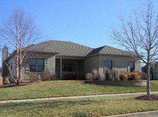 609 Bluestem Ln, Hampshire, IL 60140