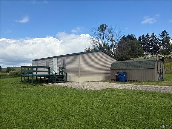 2nd image of 2755 Center Rd