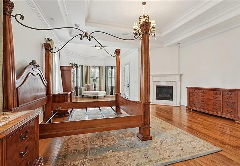 343 Summer Garden Dr — Photo 39