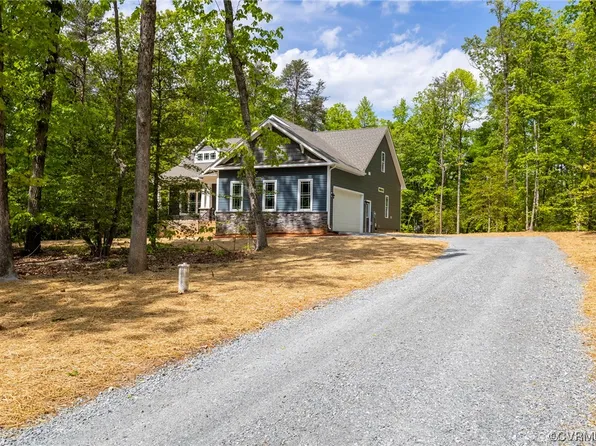 3006 Preston Park Ter, Sandy Hook, VA 23153