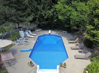 3 Fidelian Way, Towaco, NJ 07082